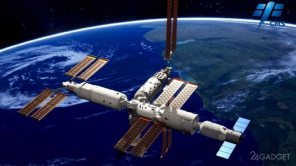 На китайской орбитальной станции сотни материалов протестировали открытым космосом