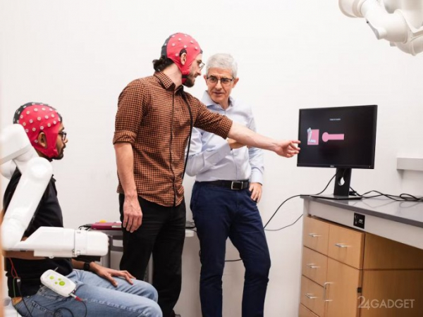 Учёные создали носимый интерфейс мозг-компьютер, позволяющий играть в видеоигры при помощи силы мысли (2 фото)