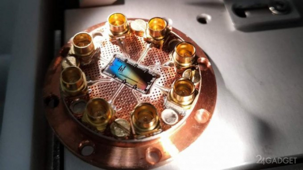 В России разработали производящий кубиты для квантовых компьютеров прибор