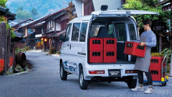 Mitsubishi выпустила недорогой электрический мини-фургон (2 фото)