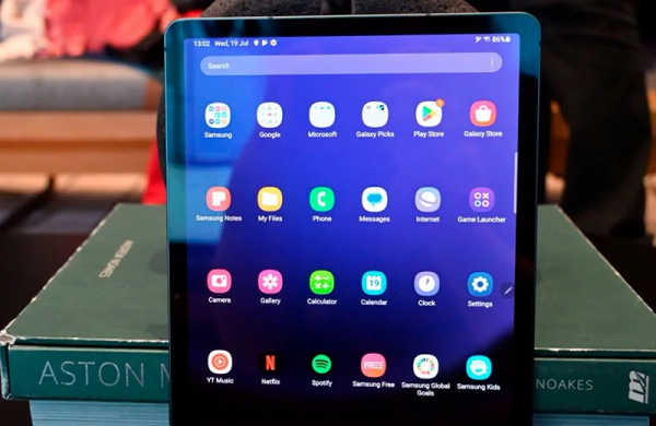 Обзор Samsung Galaxy Tab S9 5G: планшета на Android основного конкурента iPad