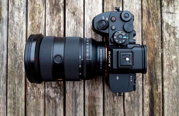 Обзор Sony a7R V: полнокадровой камеры для потрясающих фотографий разрешением 60 Мп