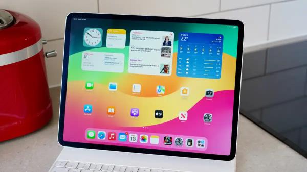 Обзор планшета iPad Air 6 (2024)