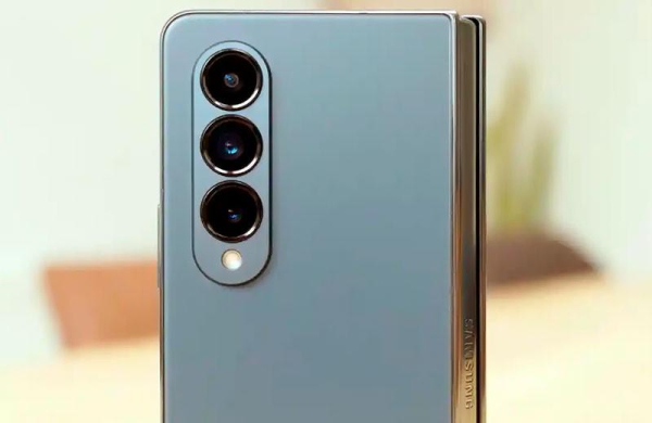 Обзор Samsung Galaxy Z Fold 4: флагманский смартфон и планшет в одном устройстве Обзор Samsung Galaxy Z Fold 4: флагманский смартфон и планшет в одном устройстве