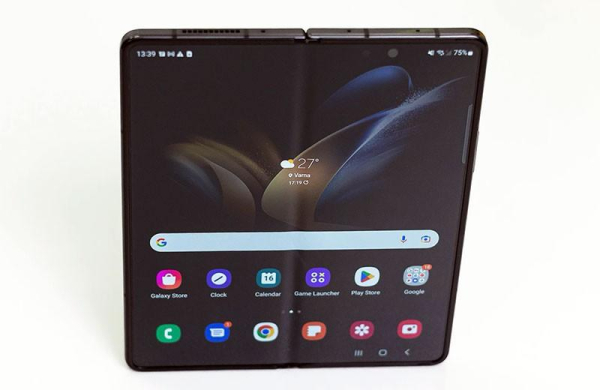 Обзор Samsung Galaxy Z Fold 4: флагманский смартфон и планшет в одном устройстве Обзор Samsung Galaxy Z Fold 4: флагманский смартфон и планшет в одном устройстве