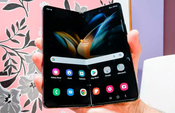 Обзор Samsung Galaxy Z Fold 4: флагманский смартфон и планшет в одном устройстве Обзор Samsung Galaxy Z Fold 4: флагманский смартфон и планшет в одном устройстве