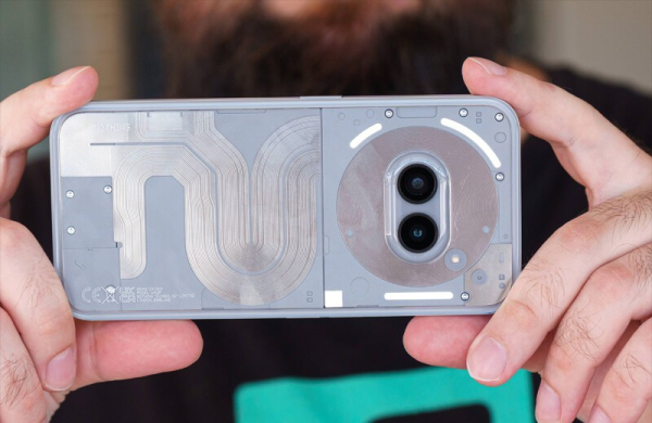 Обзор Nothing Phone (2a) Plus: смартфона с прозрачным корпусом и необычной подсветкой Обзор Nothing Phone (2a) Plus: смартфона с прозрачным корпусом и необычной подсветкой