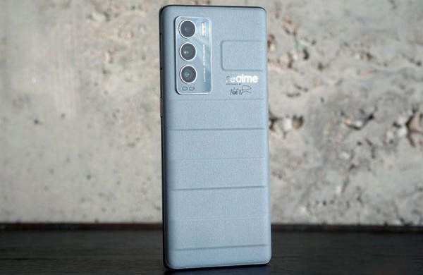 Обзор смартфона Realme GT Master Explorer Edition: красивый и производительный Обзор смартфона Realme GT Master Explorer Edition: красивый и производительный