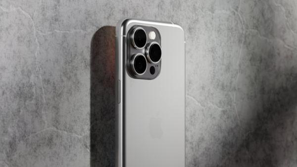 Стоимость iPhone 15 в России упала на 50% Стоимость iPhone 15 в России упала на 50%