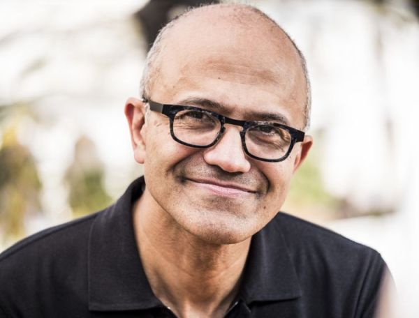 Глава Microsoft попросил выплатить ему меньше на $5,5 млн, но всё равно внакладе не остался