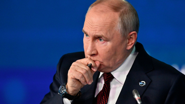 Путин: все запрещать в интернете со стороны государства – контрпродуктивно Путин: все запрещать в интернете со стороны государства – контрпродуктивно