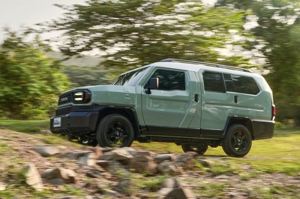 Toyota представила семиместный универсал Hilux Rangga SUV за $26 000 Toyota представила семиместный универсал Hilux Rangga SUV за $26 000