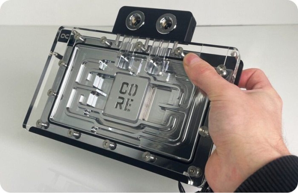 Alphacool представила первые системы водяного охлаждения для RTX 5080 и 5090