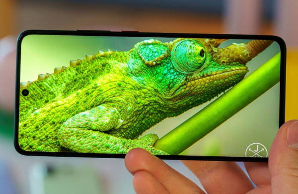 Обзор Xiaomi Poco X7 Pro 5G: смартфона с топовым процессором в стиле Железного Человека