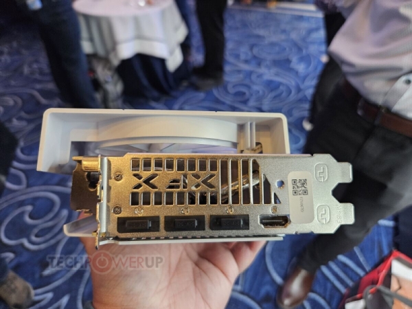 XFX показала гигантскую четырёхслотовую Radeon RX 9070 XT и версию Radeon RX 9070 поменьше 