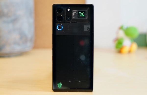 Обзор ZTE Nubia RedMagic 10 Pro: топового смартфона для геймеров по приемлемой цене Обзор ZTE Nubia RedMagic 10 Pro: топового смартфона для геймеров по приемлемой цене
