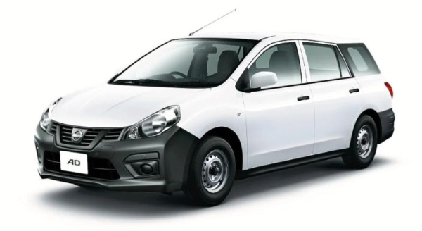 Готовящаяся к слиянию с Honda компания Nissan сокращает персонал и производство в Японии Готовящаяся к слиянию с Honda компания Nissan сокращает персонал и производство в Японии
