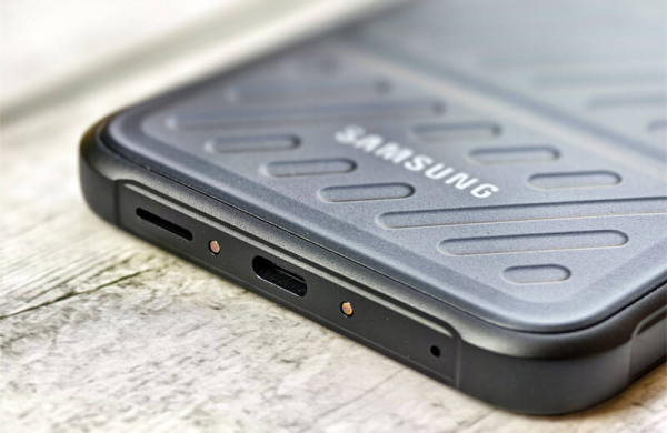 Обзор Samsung Galaxy XCover 7: компактного защищённого телефона со сменным аккумулятором