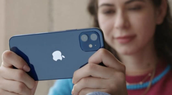 Сколько мы переплачиваем за iРhone 12 &mdash; стоит ли имя этого?
