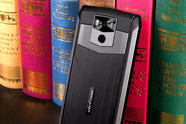 Обзор внутренних элементов Ulefone Power 5 при разборке и повторной сборке [видео]