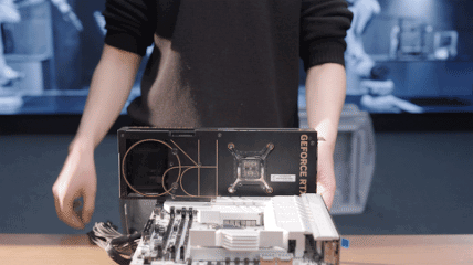 Gigabyte подшутила над Asus по поводу разъёмов PCIe, которые зажёвывают видеокарты 