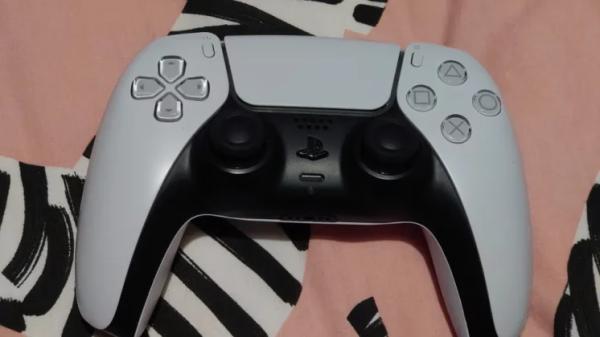 Лучшие геймпады PS5 в 2025 году