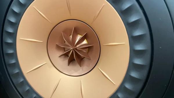 Лучшие колонки 2025 года: от бюджетных до премиальных моделей