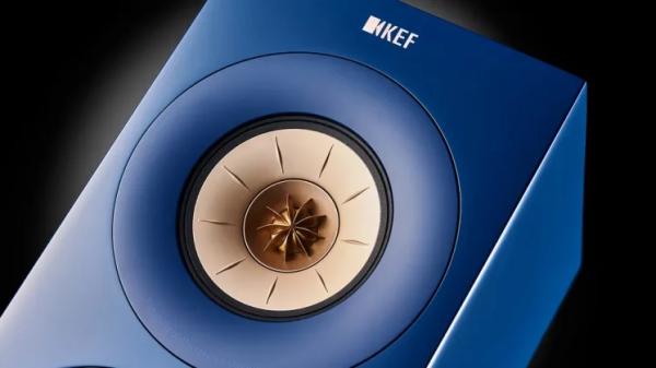 Лучшие колонки KEF 2025: бюджетные, премиальные, полочные и беспроводные системы