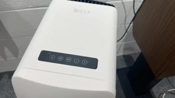Лучшие колонки KEF 2025: бюджетные, премиальные, полочные и беспроводные системы