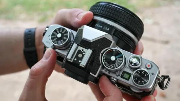 Лучшие объективы для Nikon Z fc в 2025 году