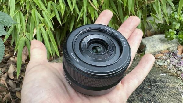 Лучшие объективы для Nikon Z fc в 2025 году