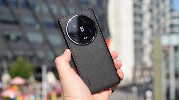 Лучший Android-телефон для фотографии 2025 года