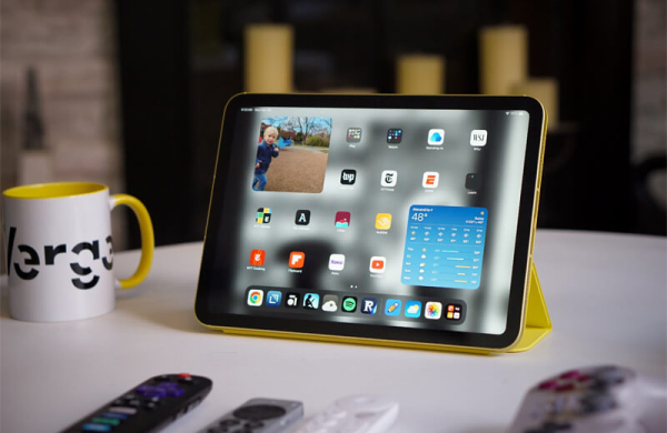 Обзор Apple iPad 11 (2025): почти лучшего планшета для повседневных задач