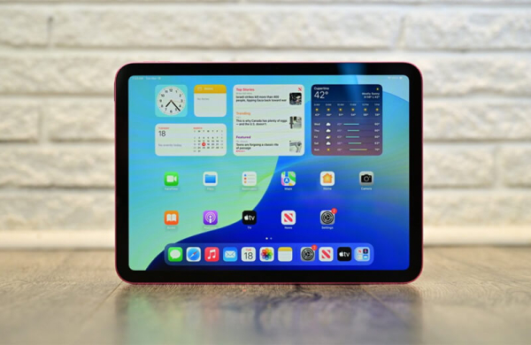 Обзор Apple iPad 11 (2025): почти лучшего планшета для повседневных задач