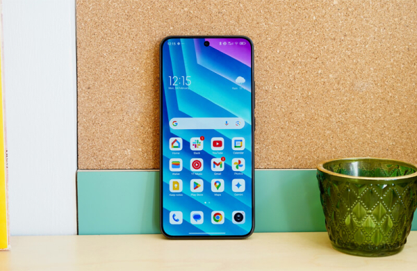 Обзор Xiaomi 15: топового компактного смартфона с невероятной производительностью