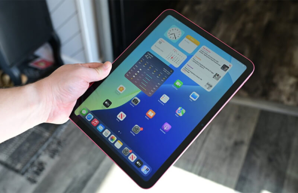 Обзор Apple iPad 11 (2025): почти лучшего планшета для повседневных задач
