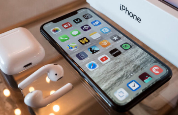Хотите бесплатный iPhone? А пожалуйста — почему в Европе их раздают, а у нас нет? Хотите бесплатный iPhone? А пожалуйста — почему в Европе их раздают, а у нас нет?