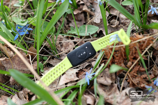 Фитнес-браслет HUAWEI Band 10: настоящий металл Фитнес-браслет HUAWEI Band 10: настоящий металл