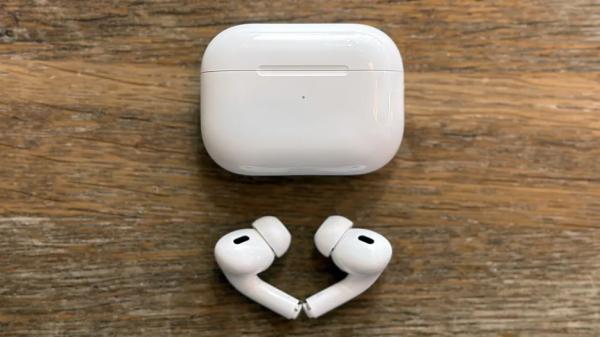 Beats Powerbeats Pro 2 против AirPods Pro 2: какие наушники лучше?