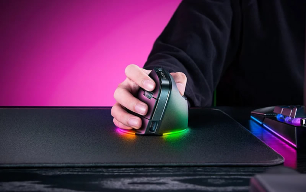 Razer выпустила свою первую мышь с &laquo;рукопожатным&raquo; хватом&nbsp;&mdash;&nbsp;Pro Click V2 Vertical Edition 