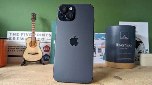 Лучший iPhone в 2025 году: топ-10 телефонов Apple Лучший iPhone в 2025 году: топ-10 телефонов Apple
