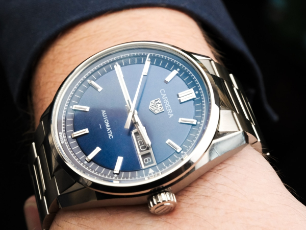 Новые часы TAG Heuer Carrera Day-Date 2025: стиль и точность