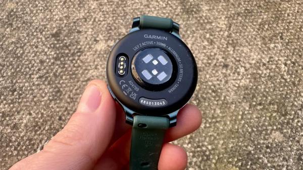 Обзор Garmin Lily 2 Active: изящные умные часы для занятий фитнесом