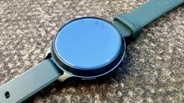 Обзор Garmin Lily 2 Active: изящные умные часы для занятий фитнесом