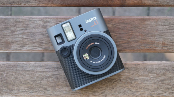 Обзор Instax Mini 41: новый дизайн любимой линейки Fujifilm
