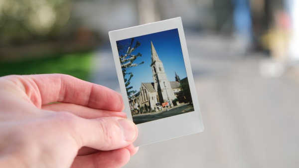 Обзор Instax Mini 41: новый дизайн любимой линейки Fujifilm