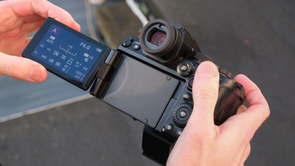 Panasonic Lumix S1R II и S5 IIX: выбор между мощью и гибкостью Panasonic Lumix S1R II и S5 IIX: выбор между мощью и гибкостью