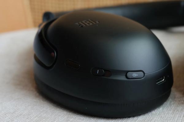 Тестирование беспроводных наушников JBL Tour One M3