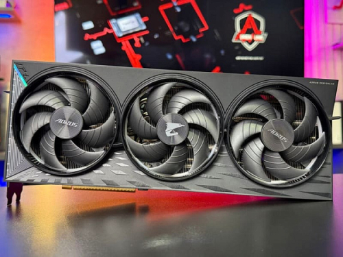 У видеокарты AMD Radeon RX 9070 GRE ожидается 3072 потоковых процессора