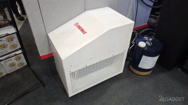 Enermax показала иммерсионную систему охлаждения для ПК за 50 000 $ (3 фото)